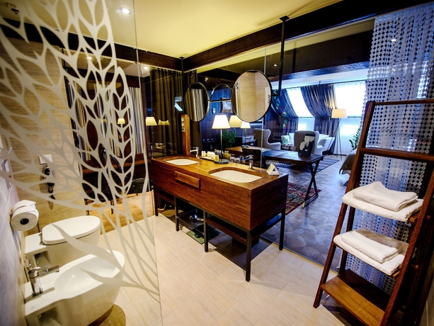 Imagen de la habitación del Hotel Bristol Tradition and Luxury. Foto 6