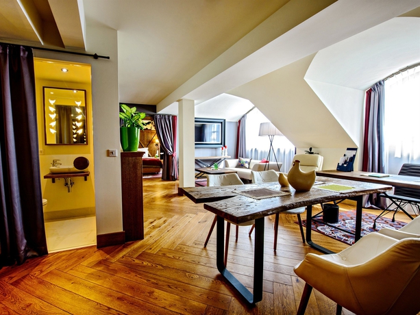 Imagen de la habitación del Hotel Bristol Tradition and Luxury. Foto 12