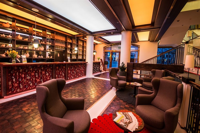 Imagen de los interiores del Hotel Bristol Tradition and Luxury. Foto 16