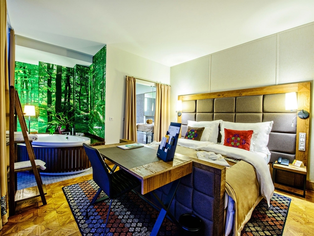 Imagen de la habitación del Hotel Bristol Tradition and Luxury. Foto 14