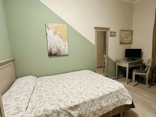Imagen de la habitación del Hotel Bristol, Trieste. Foto 15