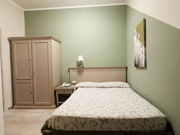 Imagen de la habitación del Hotel Bristol, Trieste. Foto 18