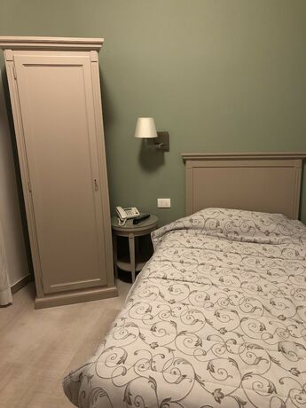 Imagen de la habitación del Hotel Bristol, Trieste. Foto 20