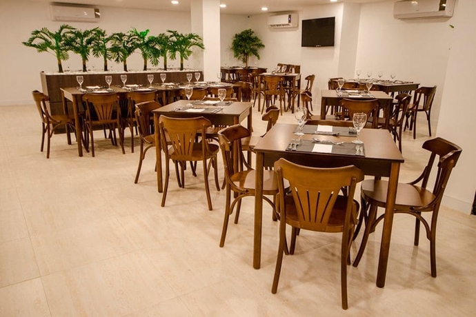 Imagen del bar/restaurante del Hotel Bristol Umarizal Belem. Foto 2