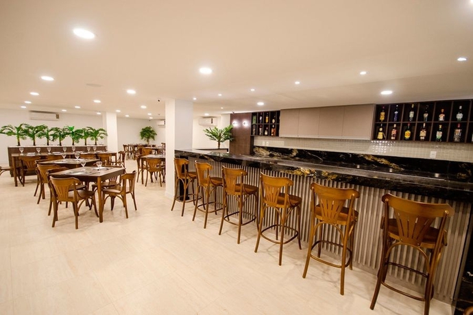 Imagen del bar/restaurante del Hotel Bristol Umarizal Belem. Foto 4