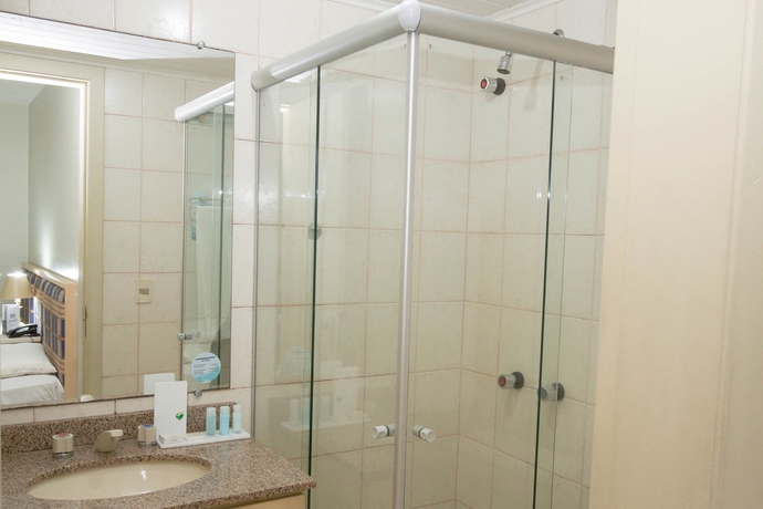 Imagen de la habitación del Hotel Bristol Upper. Foto 8