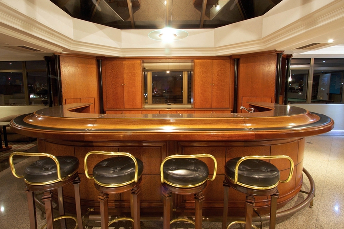 Imagen del bar/restaurante del Hotel Bristol Upper. Foto 5