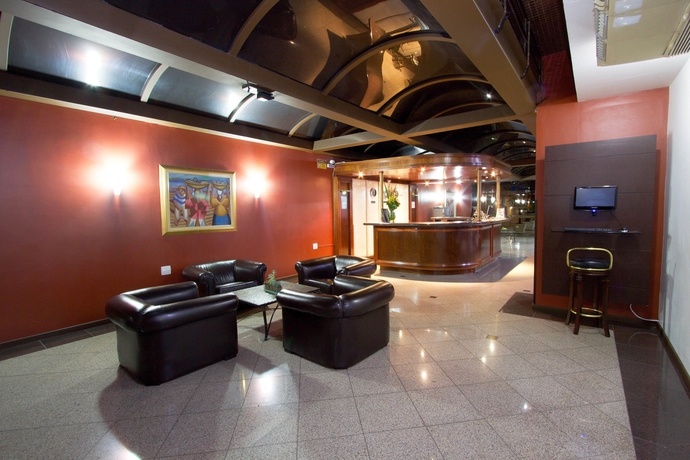 Imagen de los interiores del Hotel Bristol Upper. Foto 13