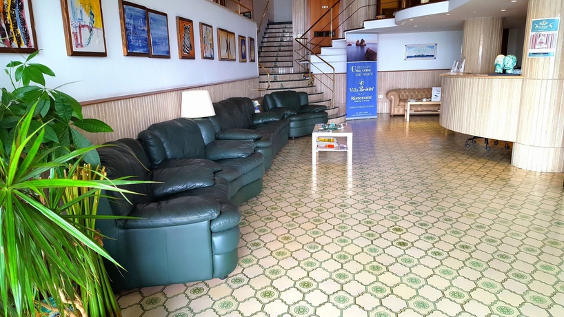 Imagen de los interiores del Hotel Bristol, Vietri sul Mare. Foto 15