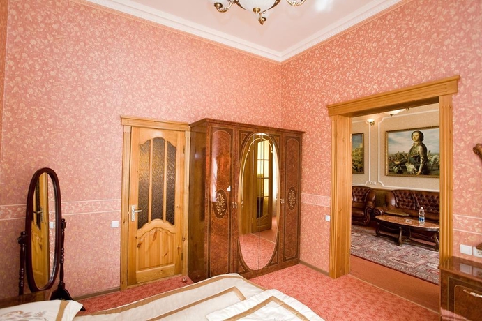 Imagen general del Hotel Bristol-central Hotel. Foto 8