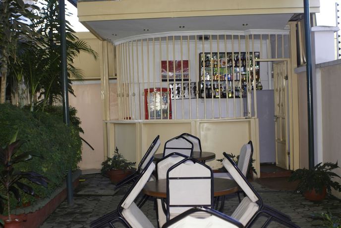 Imagen del bar/restaurante del Hotel Briston. Foto 6