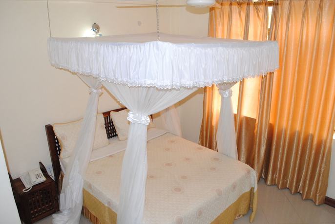 Imagen de la habitación del Hotel Briston. Foto 10