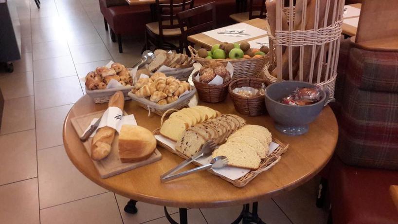 Imagen de los interiores del Hotel Brit Alghotel. Foto 6