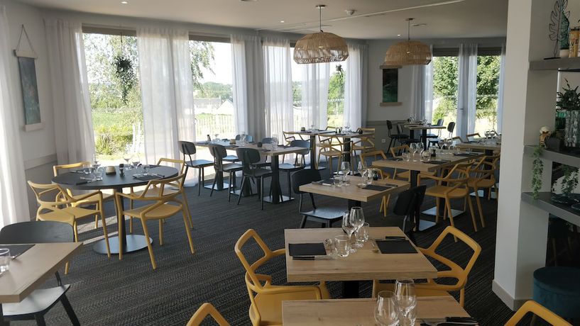 Imagen del bar/restaurante del Hotel Brit Au Pays de Vitre. Foto 4