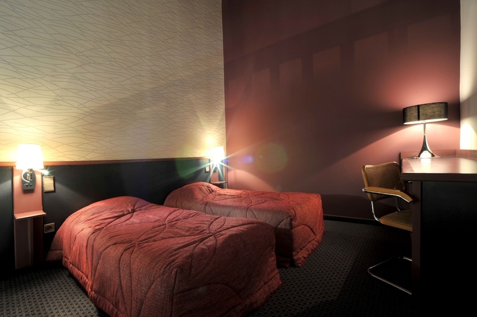 Imagen de la habitación del Hotel Brit Balladins Villefranche-de-rouergue. Foto 3