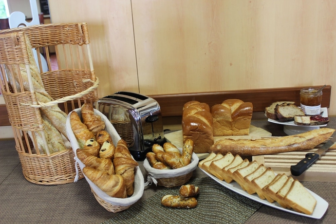 Imagen del bar/restaurante del Hotel Brit Blois - Le Préma. Foto 4