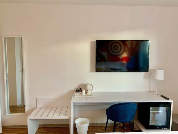 Imagen de la habitación del Hotel Brit Bordeaux Arena. Foto 2