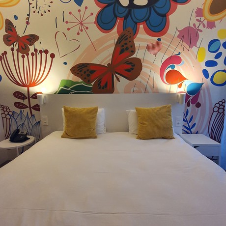 Imagen de la habitación del Hotel Brit Bordeaux Arena. Foto 5