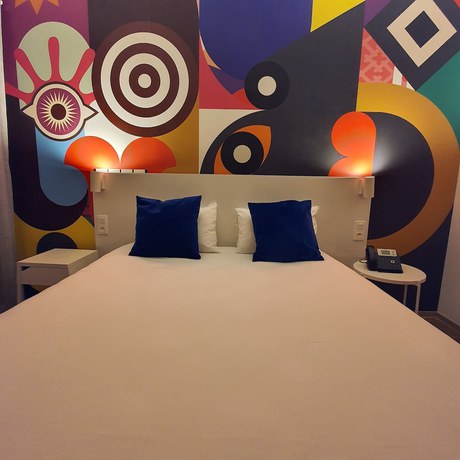 Imagen de la habitación del Hotel Brit Bordeaux Arena. Foto 11