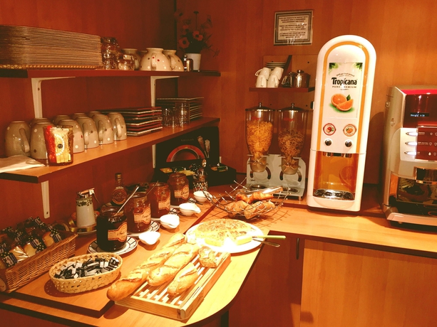 Imagen del bar/restaurante del Hotel Brit Bosquet Pau Centre. Foto 4