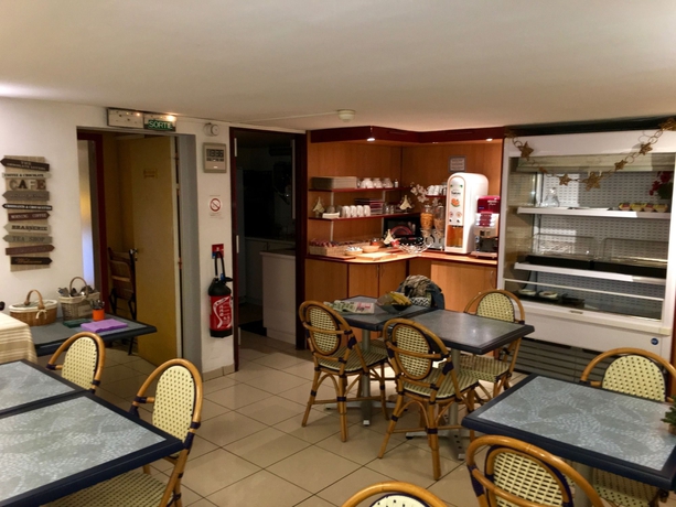 Imagen del bar/restaurante del Hotel Brit Bosquet Pau Centre. Foto 6