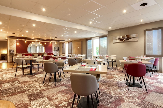 Imagen del bar/restaurante del Hotel Brit Brest Le Relecq Kerhuon. Foto 6