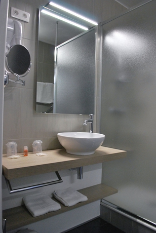 Imagen de la habitación del Hotel Brit Cahors - Le France. Foto 8