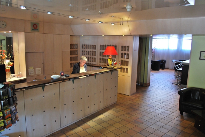 Imagen de los interiores del Hotel Brit Cahors - Le France. Foto 9