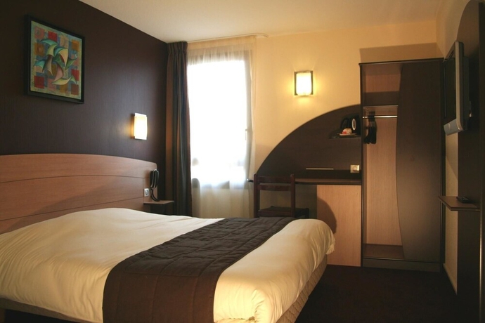 Imagen de la habitación del Hotel Brit Castres. Foto 15