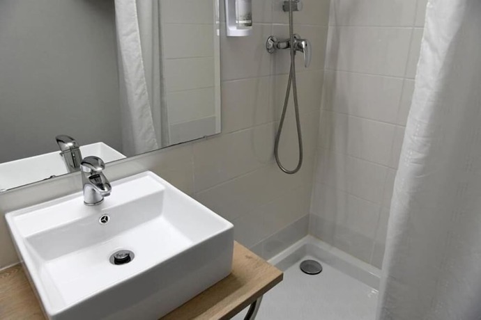 Imagen de la habitación del Hotel Brit Clermont L\'Herault. Foto 3