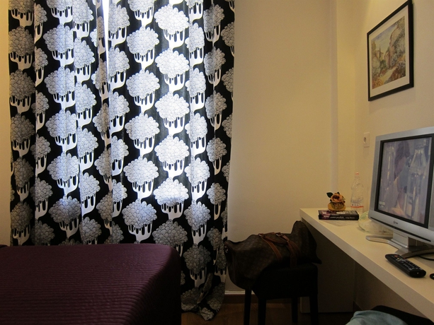 Imagen de la habitación del Hotel Brit Colbert Juan Les Pins. Foto 8
