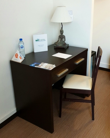 Imagen de la habitación del Hotel Brit Confort Auclair Gueret. Foto 8