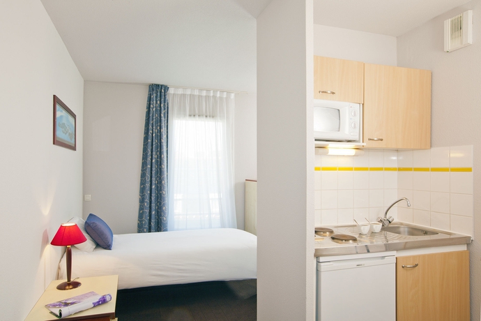 Imagen de la habitación del Hotel Brit Confort Lannion Centre Gare. Foto 8