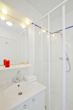 Imagen de la habitación del Hotel Brit Confort Lannion Centre Gare. Foto 10