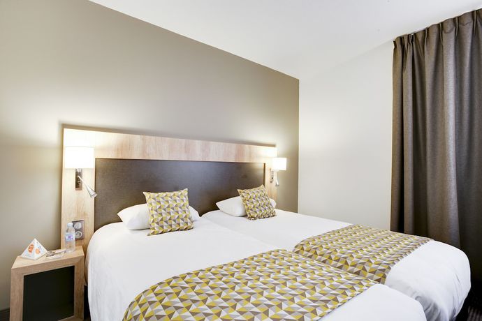 Imagen de la habitación del Hotel Brit Confort Loches. Foto 17