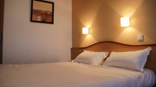 Imagen de la habitación del Hotel Brit Confort Montauban, MONTAUBAN. Foto 6