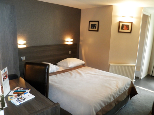 Imagen de la habitación del Hotel Brit Confort Orly Morangis. Foto 6