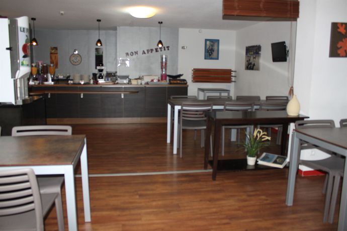 Imagen de la habitación del Hotel Brit Confort Saint-l&ocirc;. Foto 9