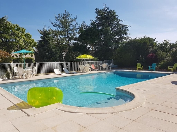 Imagen de la piscina del Hotel Brit Dak'h&ocirc;tel. Foto 16