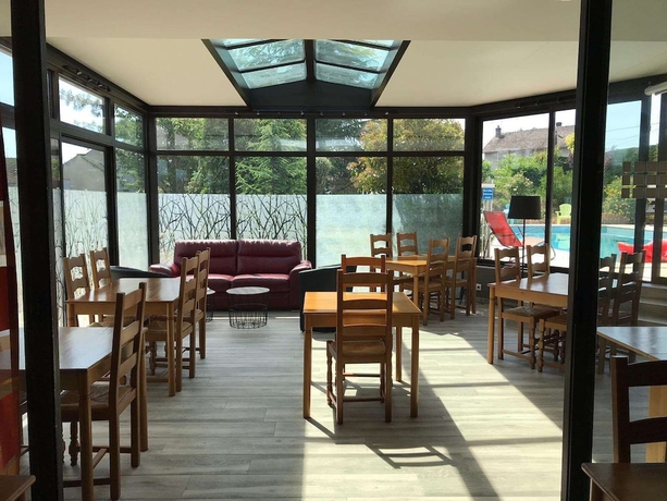 Imagen del bar/restaurante del Hotel Brit Dak'h&ocirc;tel. Foto 4