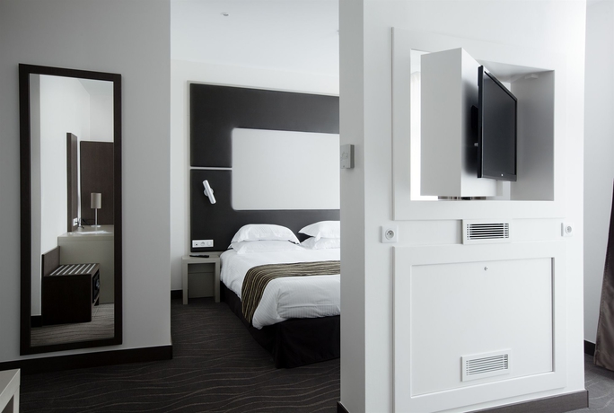 Imagen de la habitación del Hotel Brit De Grignan. Foto 7