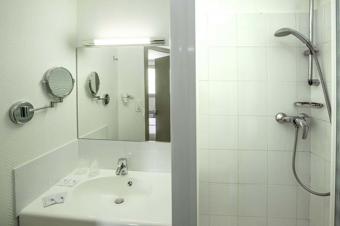 Imagen de la habitación del Hotel Brit Deltour Confort Mende. Foto 8