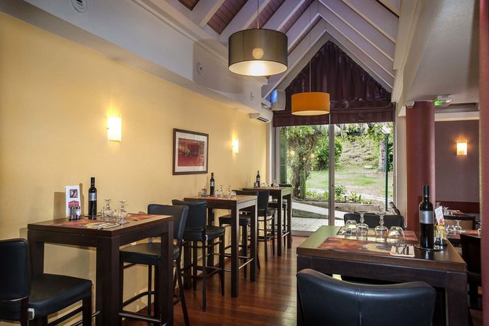 Imagen del bar/restaurante del Hotel Brit Deltour Confort Mende. Foto 4