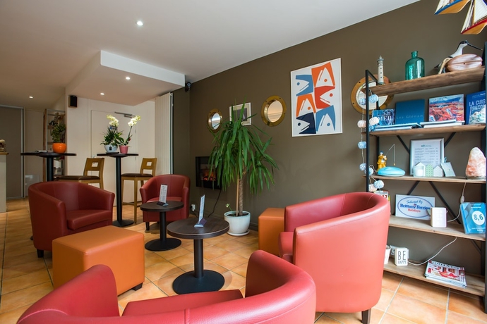 Imagen del bar/restaurante del Hotel Brit Des Halles. Foto 2