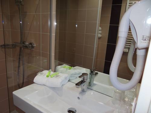 Imagen de la habitación del Hotel Brit Dieppe. Foto 4