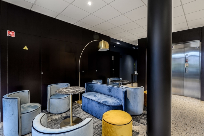 Imagen de los interiores del Hotel Brit Du Stade. Foto 13