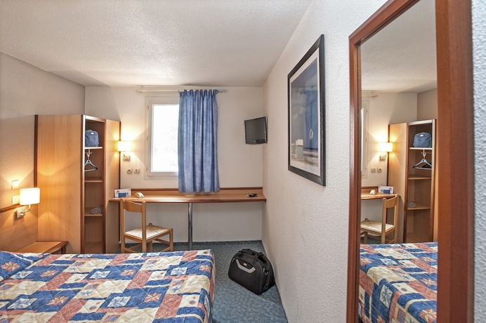 Imagen de la habitación del Hotel Brit Essentiel Millau. Foto 7