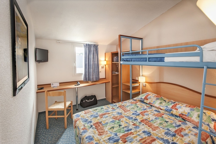 Imagen de la habitación del Hotel Brit Essentiel Millau. Foto 8