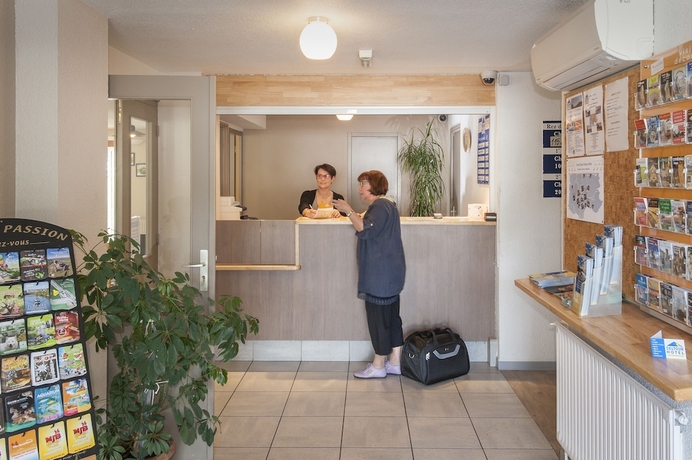 Imagen de los interiores del Hotel Brit Essentiel Millau. Foto 13