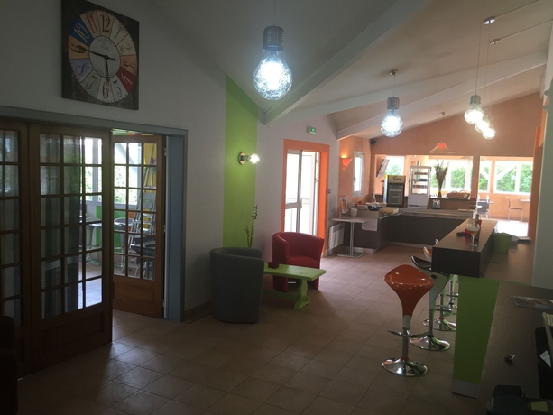 Imagen del bar/restaurante del Hotel Brit Essentiel Troyes Aéroport. Foto 3